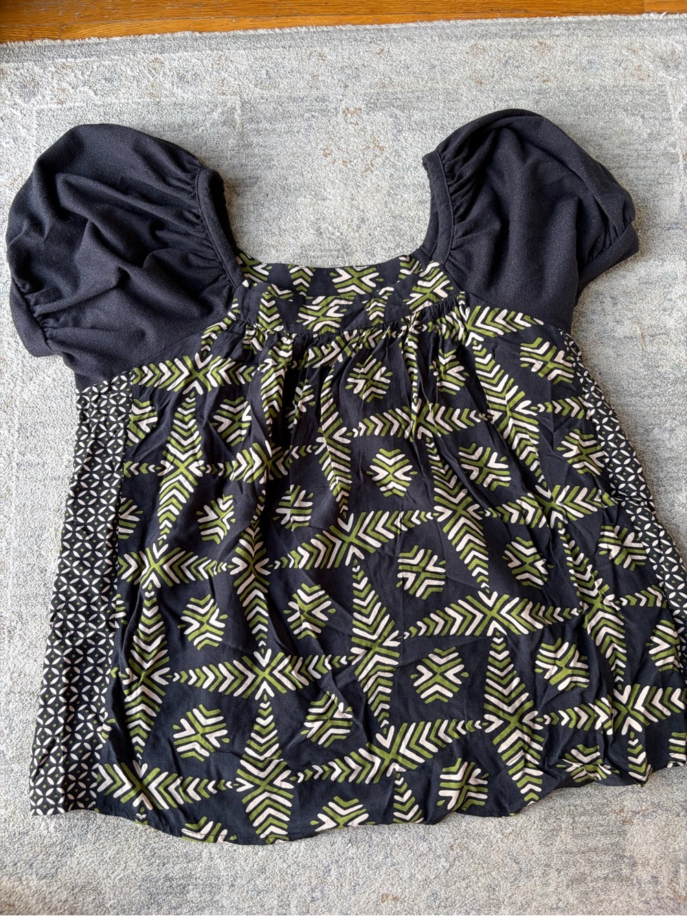 Maeve by Anthropologie Catania Black Top with Olive Geometric Print Puff Sleeves